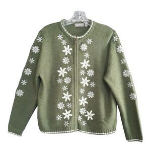 Croft & Barrow Cardigan Sweater Women's PM Sage Green  Snowflake Winter Zipper